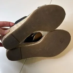Vionic | Shoes | Vionic Tulum Vero Black Wedge Espadrilles  display picture 1